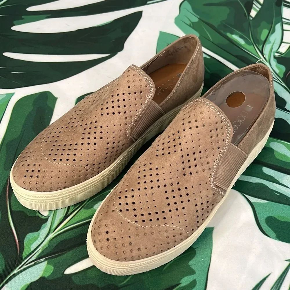 Dolcetta beige eyelet platform sneakers